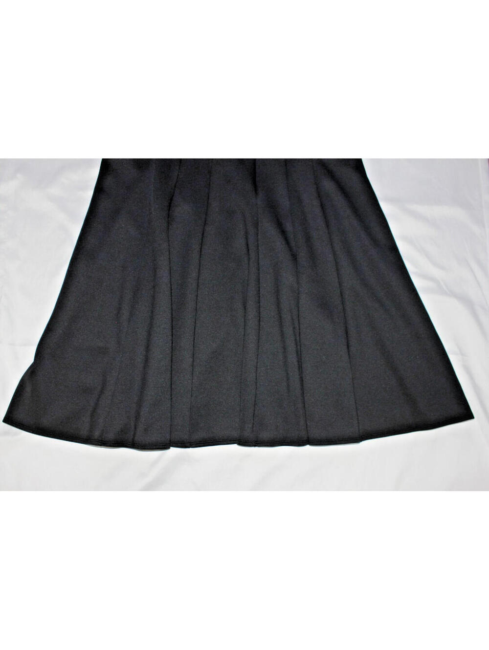 Lane Bryant Women's Plus 22 Pleated Short Sleeve Fit & Flare Cutout Mini Dress - Picture 4 of 15